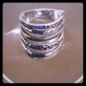NICE PATTERN RING - 925 STERLING SILVER